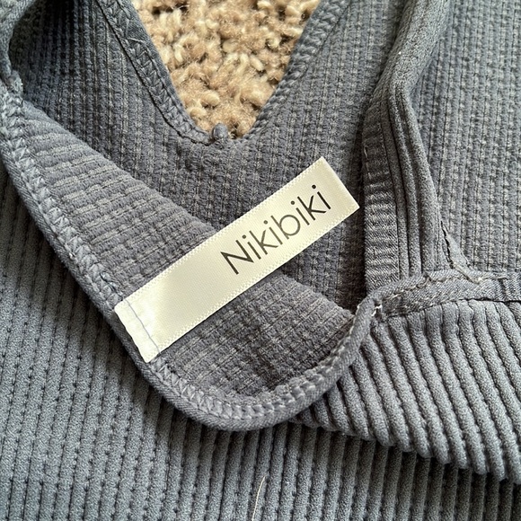 Dark Blue Ribbed Cropped Tank - Picture 3 of 3